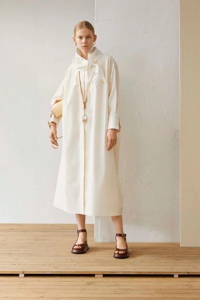 Look 3